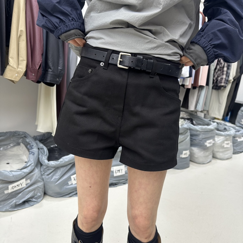 SIXTEEN東大門直郵女士新品時尚真品人氣熱賣短褲不含腰帶SIXTEEN短褲圖色1
