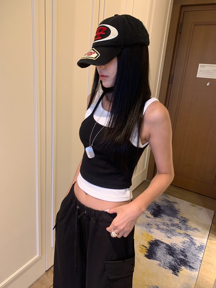 BADCALM東大門實拍女士新品真品推薦熱賣吊帶背心雙層無袖BADCALM吊帶/背心圖色1