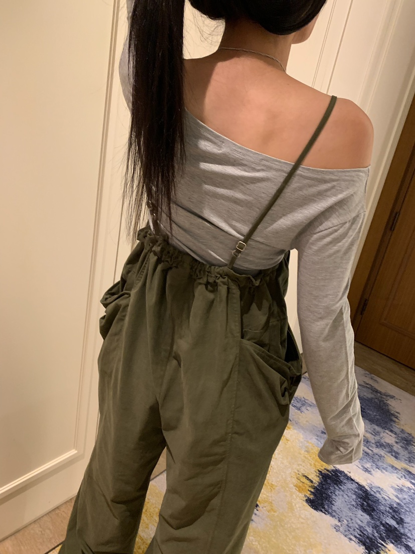 BADCALM韓國直郵女裝新品熱賣真品推薦人氣休閑時尚背帶褲BADCALM背帶褲