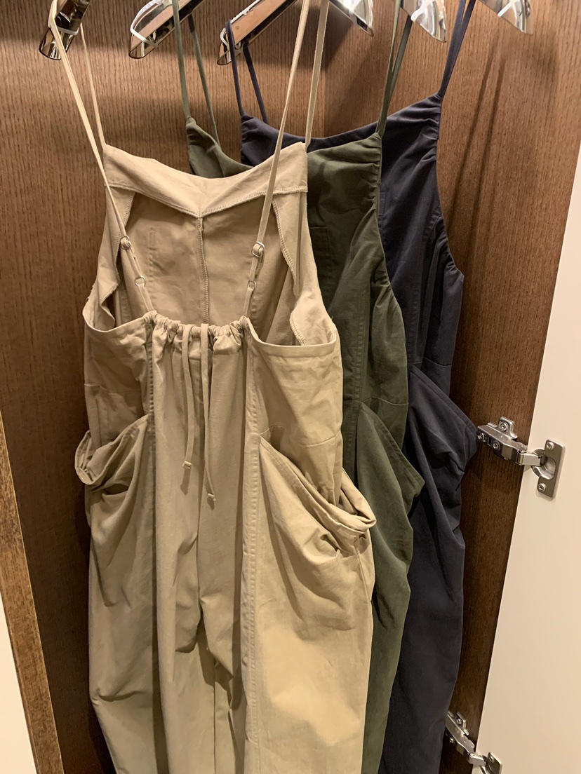 BADCALM韓國直郵女裝新品熱賣真品推薦人氣休閑時尚背帶褲BADCALM背帶褲