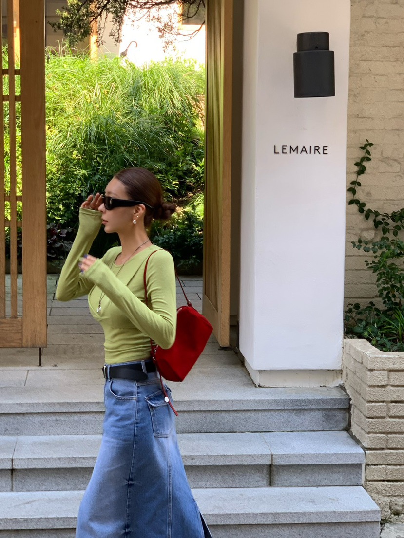 REVE CITE-L東大門實拍女裝新品時尚推薦真品熱賣長袖T恤REVE CITE-L長袖T恤