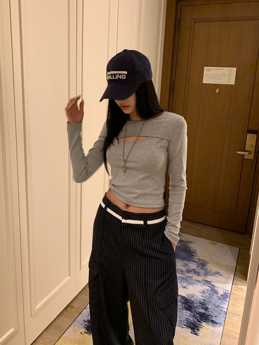 BADCALM東大門直郵女士新品人氣時尚真品熱賣推薦長袖T恤BADCALM長袖T恤圖色2