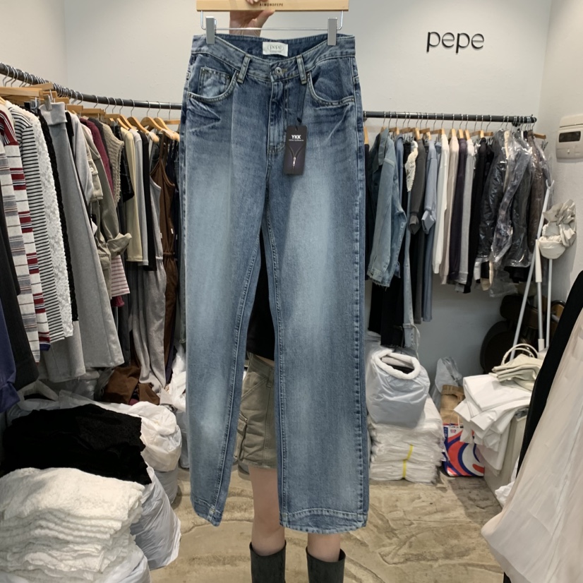 ALMOND PEPE韓國直郵女士新品熱賣時尚休閑推薦人氣牛仔褲ALMOND PEPE牛仔褲圖色1