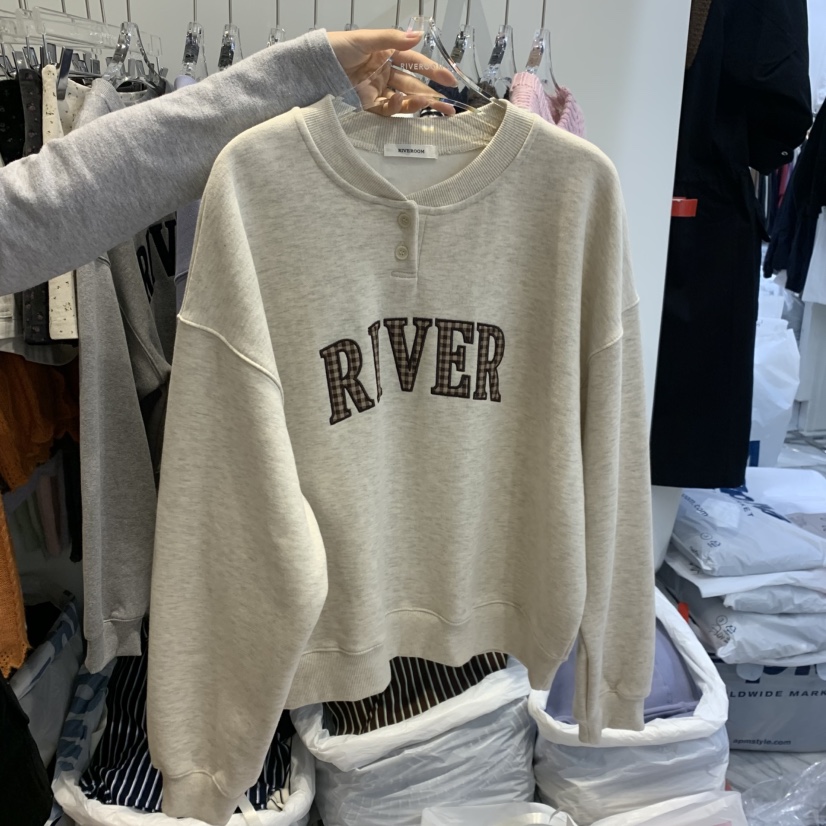 RIVEROOM東大門實拍女裝新款推薦時尚休閑熱賣人氣衛衣加絨RIVEROOM衛衣圖色2
