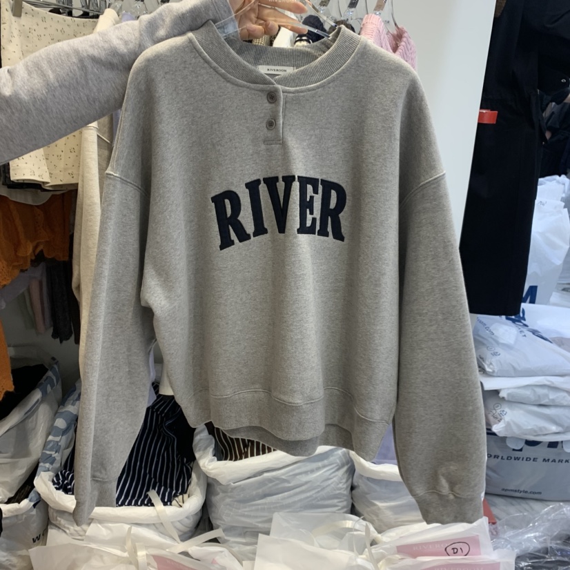 RIVEROOM東大門實拍女裝新款推薦時尚休閑熱賣人氣衛衣加絨RIVEROOM衛衣圖色3