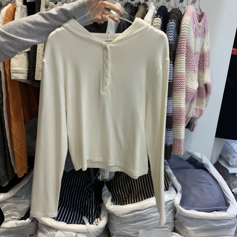 RIVEROOM東大門實拍女裝新品時尚熱賣長袖T恤連帽衫羊毛紐扣RIVEROOM長袖T恤圖色2