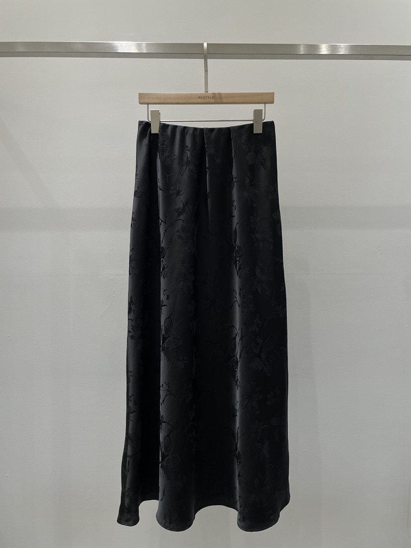RE STYLE-Q韓國直郵女士新品休閑真品熱賣推薦長裙提花RE STYLE長裙圖色1