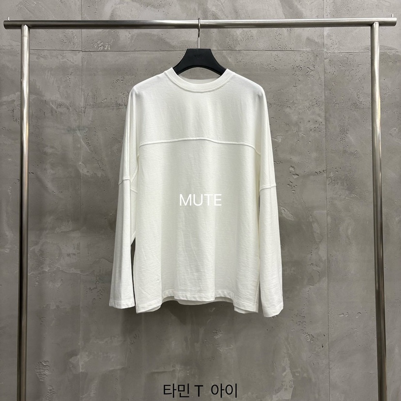 MUTE-P東大門直郵女裝新款真品推薦時尚熱賣人氣長袖T恤MUTE長袖T恤圖色1