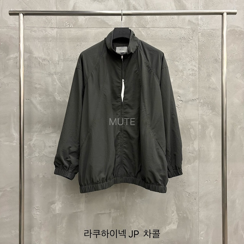 MUTE-P韓國直郵女裝新款推薦時尚真品休閑熱賣人氣夾克MUTE夾克圖色3墨色