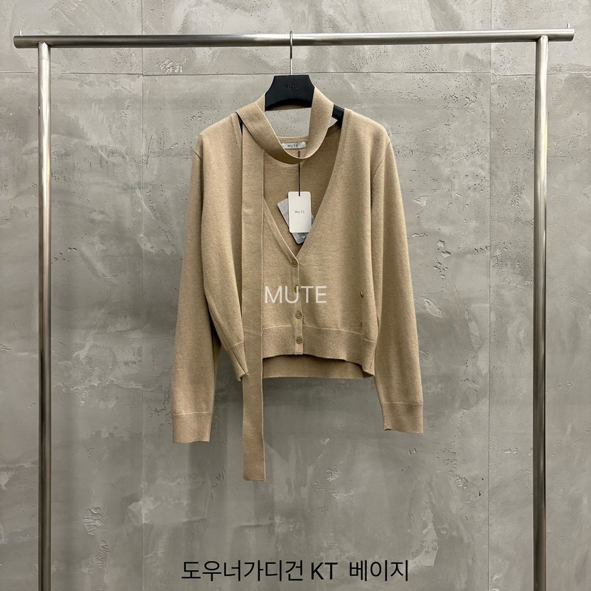 MUTE-P東大門直郵女裝新款時尚熱賣休閑開衫含圍巾羊毛開襟MUTE開衫圖色2