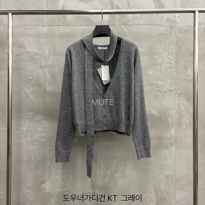 MUTE-P東大門直郵女裝新款時尚熱賣休閑開衫含圍巾羊毛開襟MUTE開衫圖色3