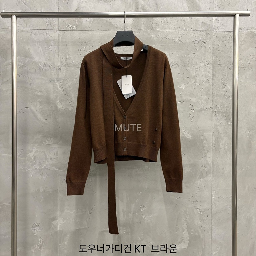 MUTE-P東大門直郵女裝新款時尚熱賣休閑開衫含圍巾羊毛開襟MUTE開衫圖色4