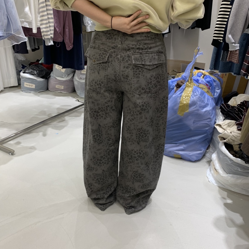 YUNBAL東大門實拍女裝新款推薦熱賣真品休閑人氣休閑褲豹紋YUNBAL休閑褲