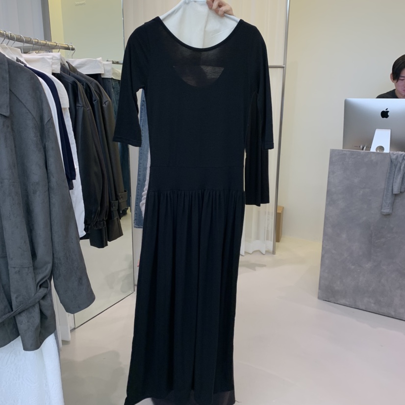 HWAE AND韓國直郵女士新品推薦人氣休閑時尚熱賣連衣裙褶皺HWAE AND連衣裙圖色1黑