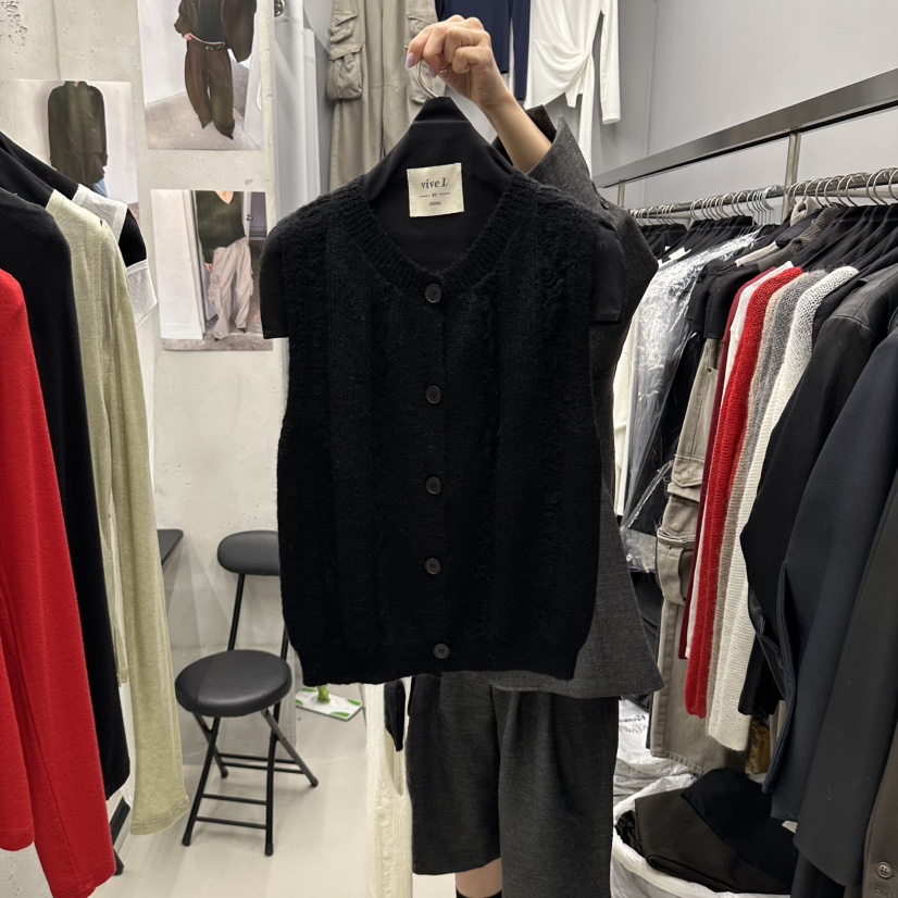 VIVEL韓國直郵女士新款真品時尚推薦人氣休閑熱賣馬甲馬海毛VIVEL馬甲圖色3