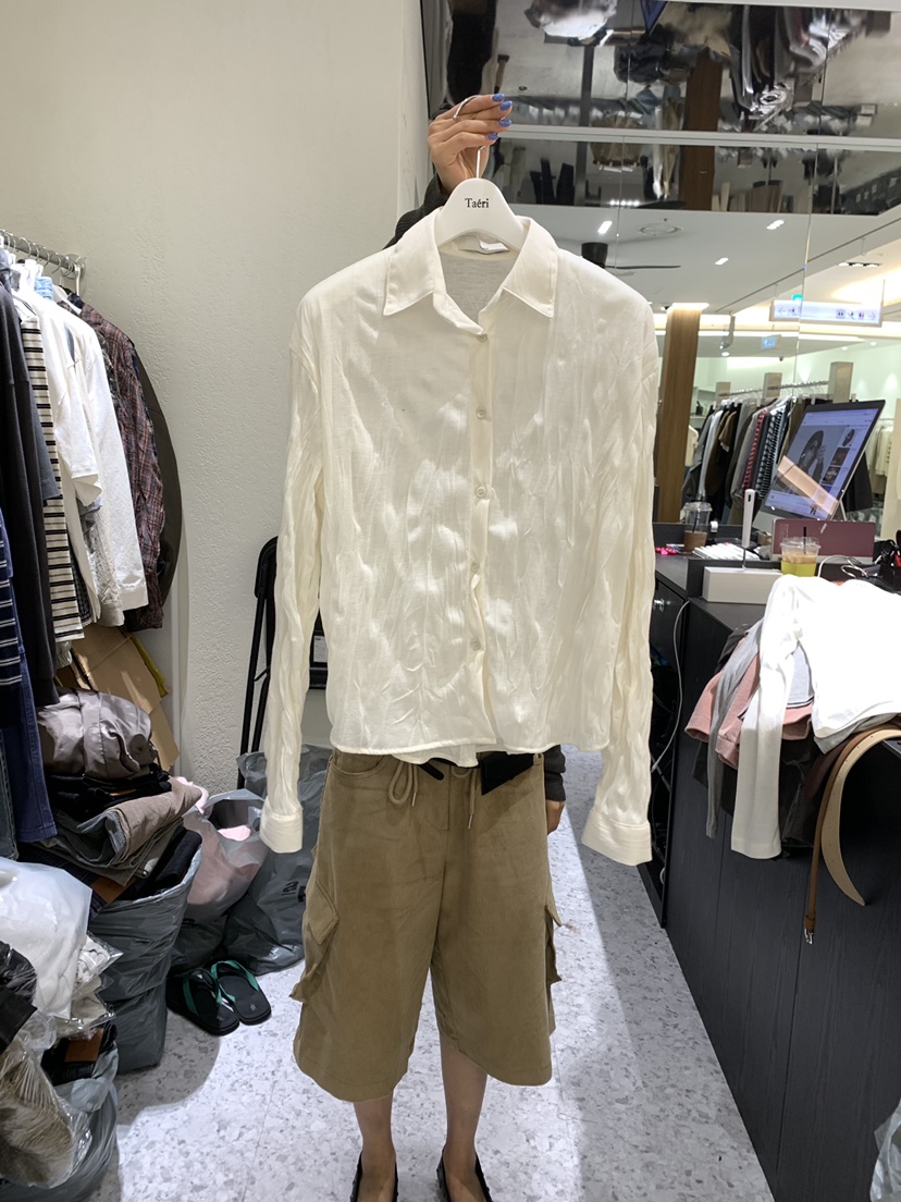 TAERI東大門直郵女士新品推薦熱賣真品時尚襯衫蕾絲衫褶皺TAERI/CEDARWOOD襯衫/蕾絲衫圖色1