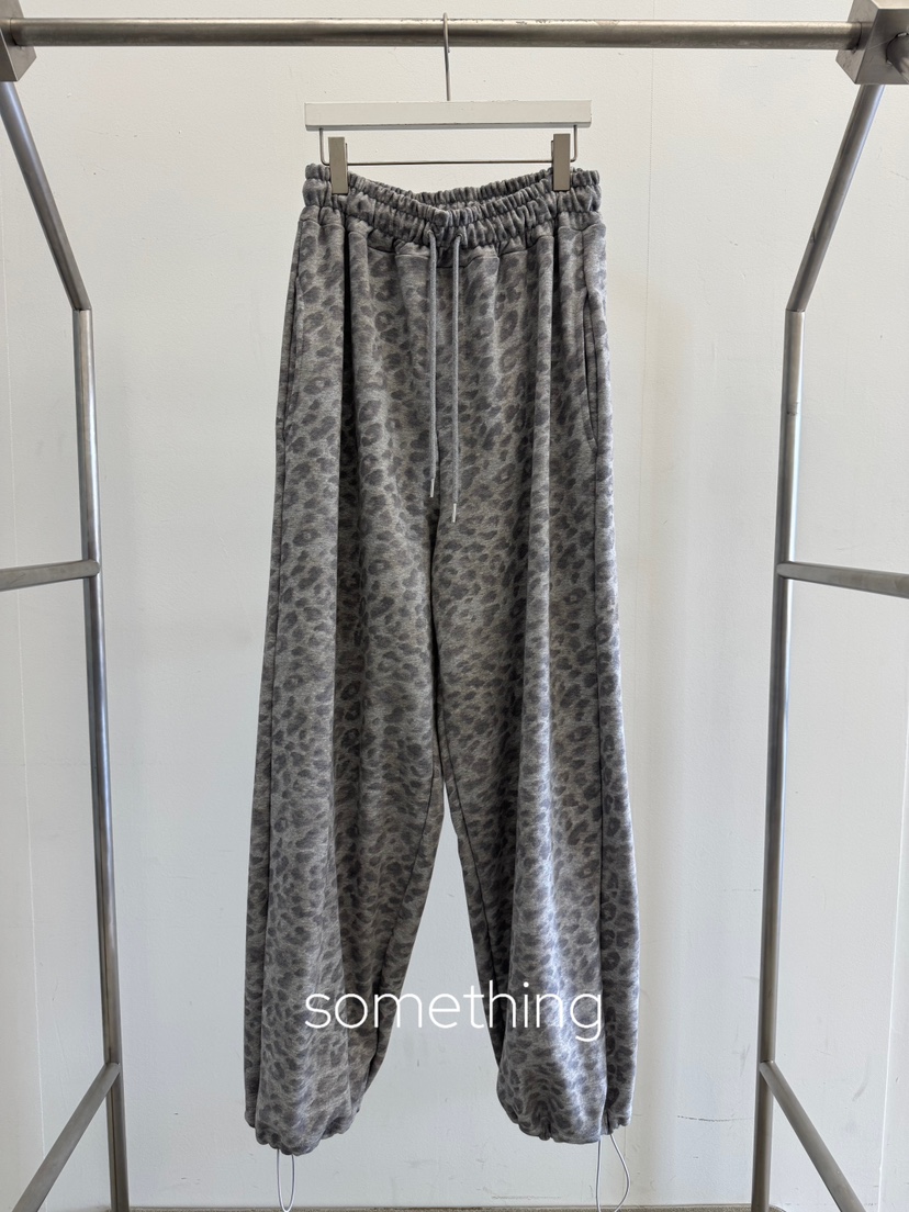 SOMETHING-L/FANCY東大門實拍女士新款熱賣真品人氣休閑褲SOMETHING-L/FANCY休閑褲圖色1