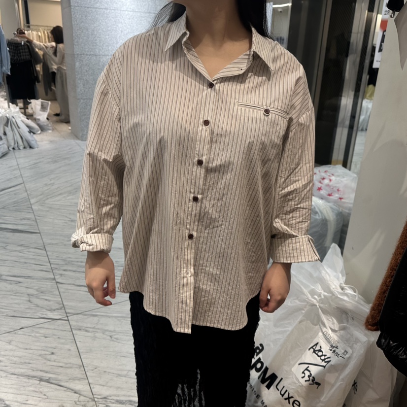 OVERTAKE東大門實拍女士新品時尚推薦熱賣休閑襯衫蕾絲衫OVERTAKE襯衫/蕾絲衫圖色3米色