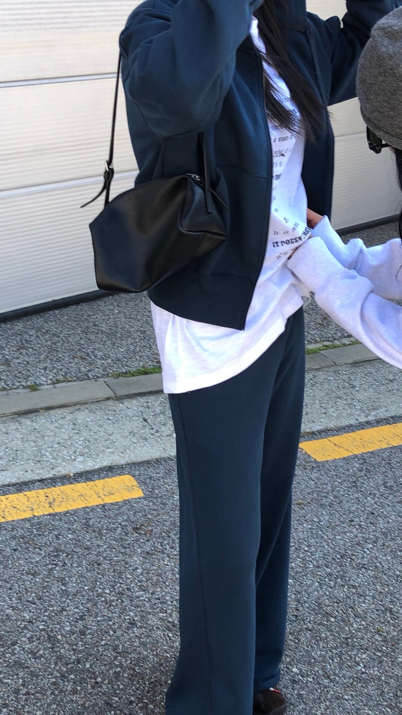 OVER RICH韓國直郵女士新款職業推薦休閑人氣衛衣連帽衫OVER RICH衛衣