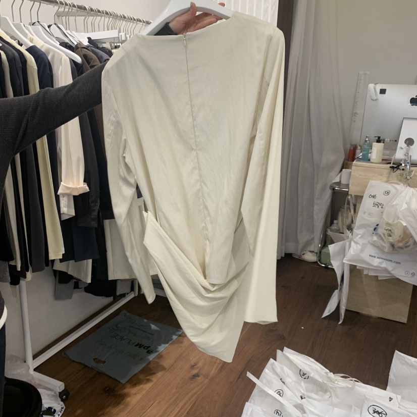 UNDERSTANDING東大門實拍女裝新品時尚真品襯衫蕾絲衫腰帶UNDERSTANDING襯衫/蕾絲衫