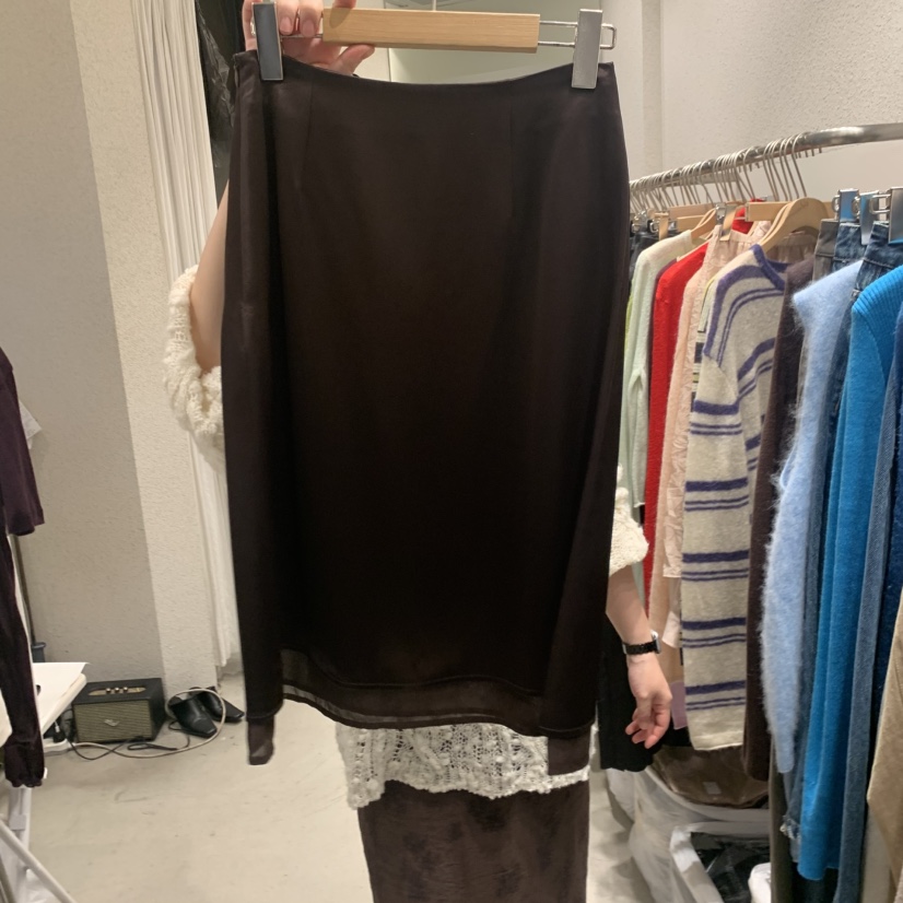 SSENIQUE東大門代購女裝新品時尚真品推薦半身裙中短裙緞面SSENIQUE半身裙/中短裙圖色2棕色