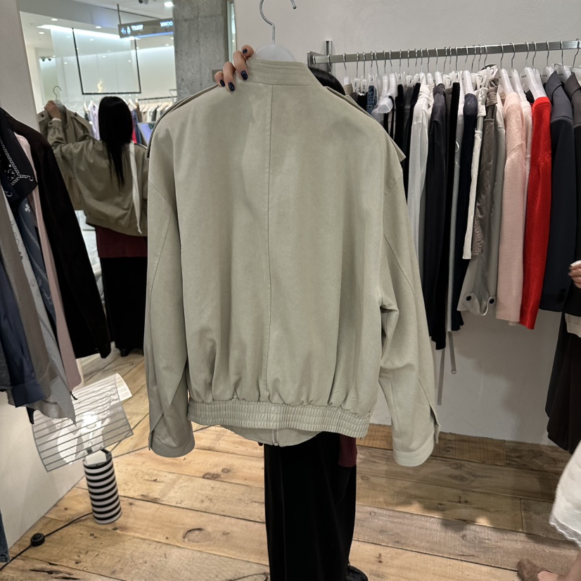 CREAM VILLA東大門實拍女裝新品推薦夾克CREAM VILLA夾克
