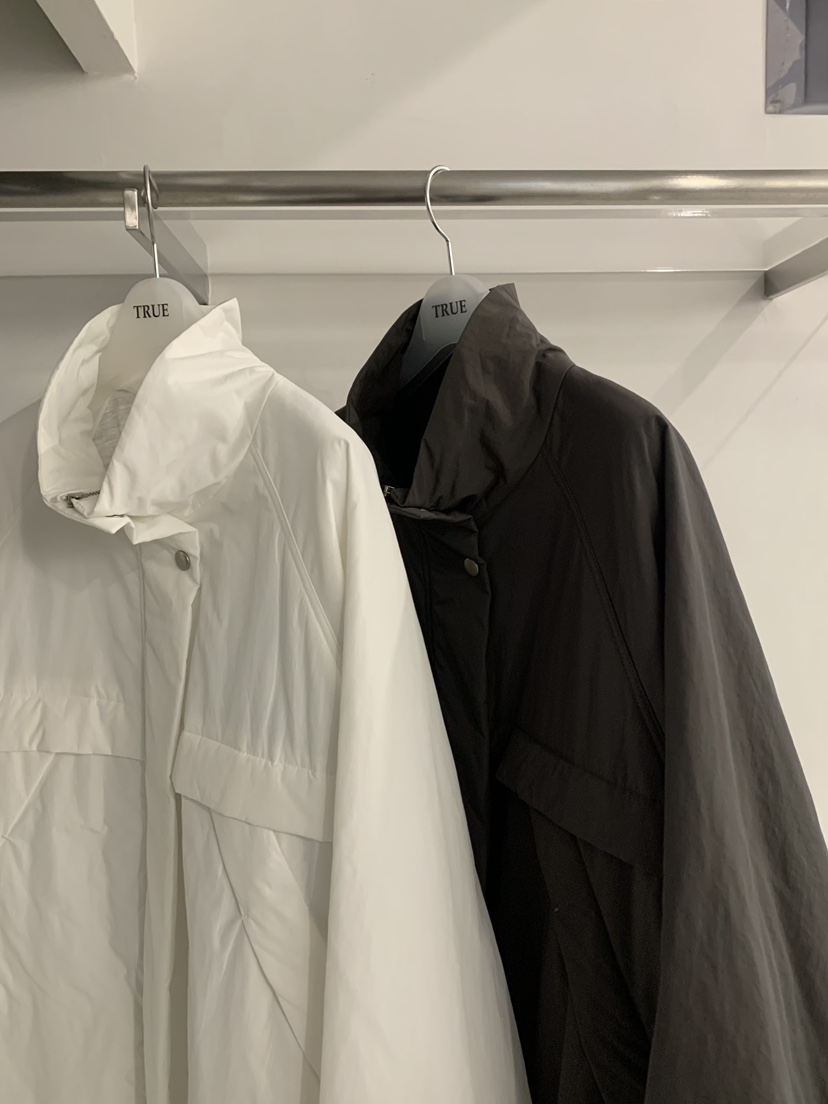 TRUE東大門直郵女裝新品真品熱賣時尚人氣推薦休閑夾克黑色TRUE夾克