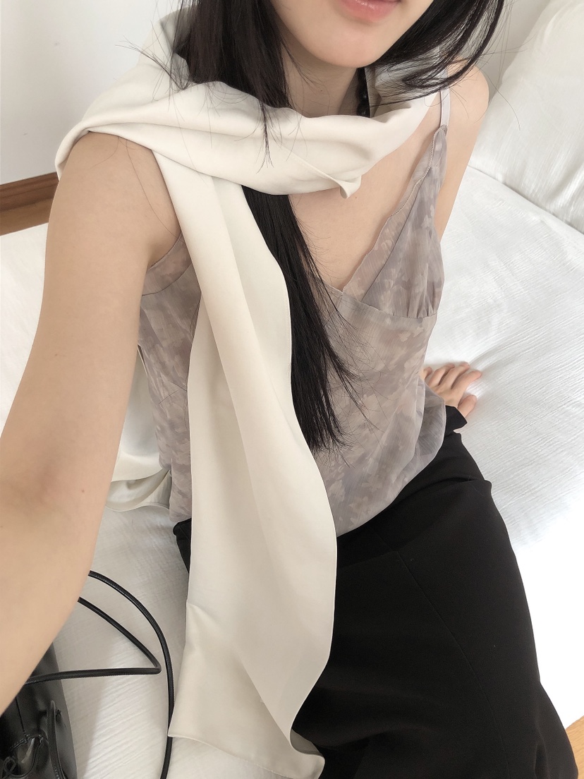 LE BUTTER東大門實拍女裝新款熱賣時尚人氣真品吊帶背心LE BUTTER吊帶/背心