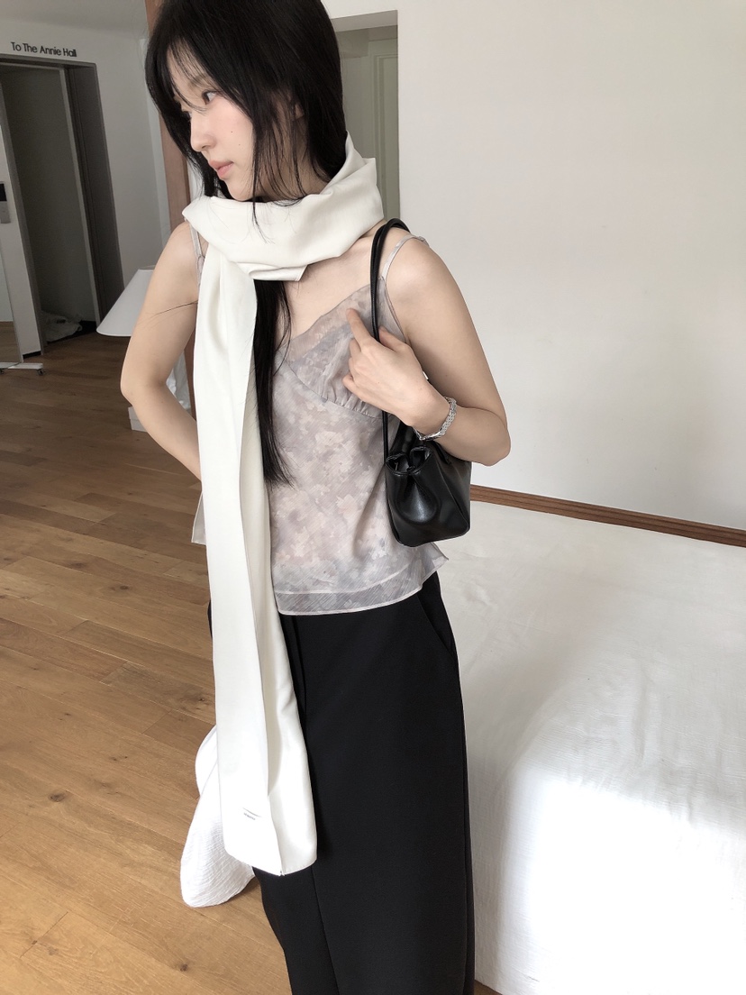 LE BUTTER東大門實拍女裝新款熱賣時尚人氣真品吊帶背心LE BUTTER吊帶/背心