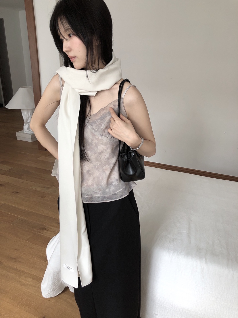 LE BUTTER東大門實拍女裝新款熱賣時尚人氣真品吊帶背心LE BUTTER吊帶/背心