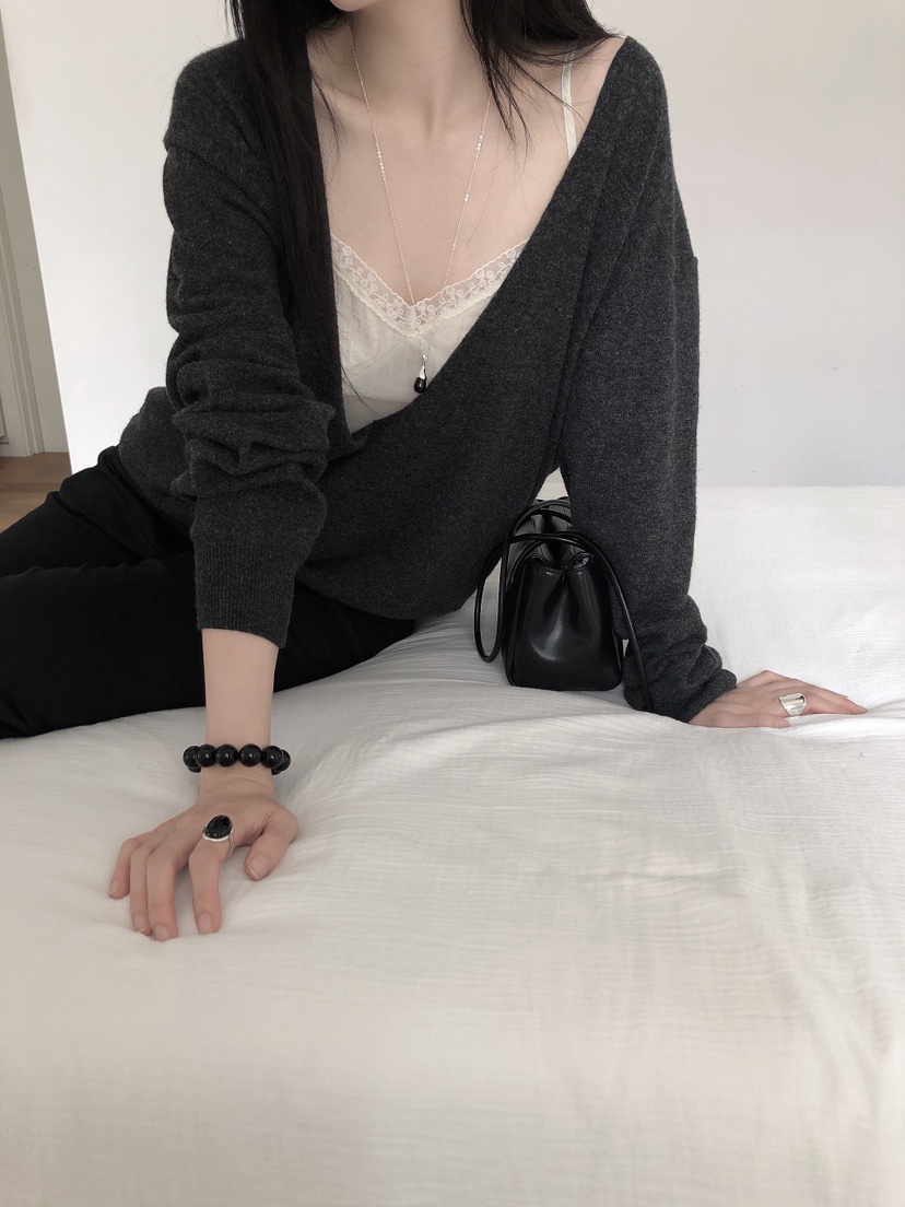 LE BUTTER韓國代購女士新品休閑人氣真品熱賣針織衫深V領LE BUTTER針織衫