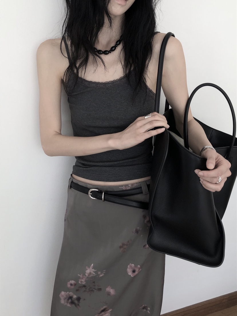 LE BUTTER韓國代購女裝新品推薦真品休閑吊帶背心蕾絲羅紋LE BUTTER吊帶/背心