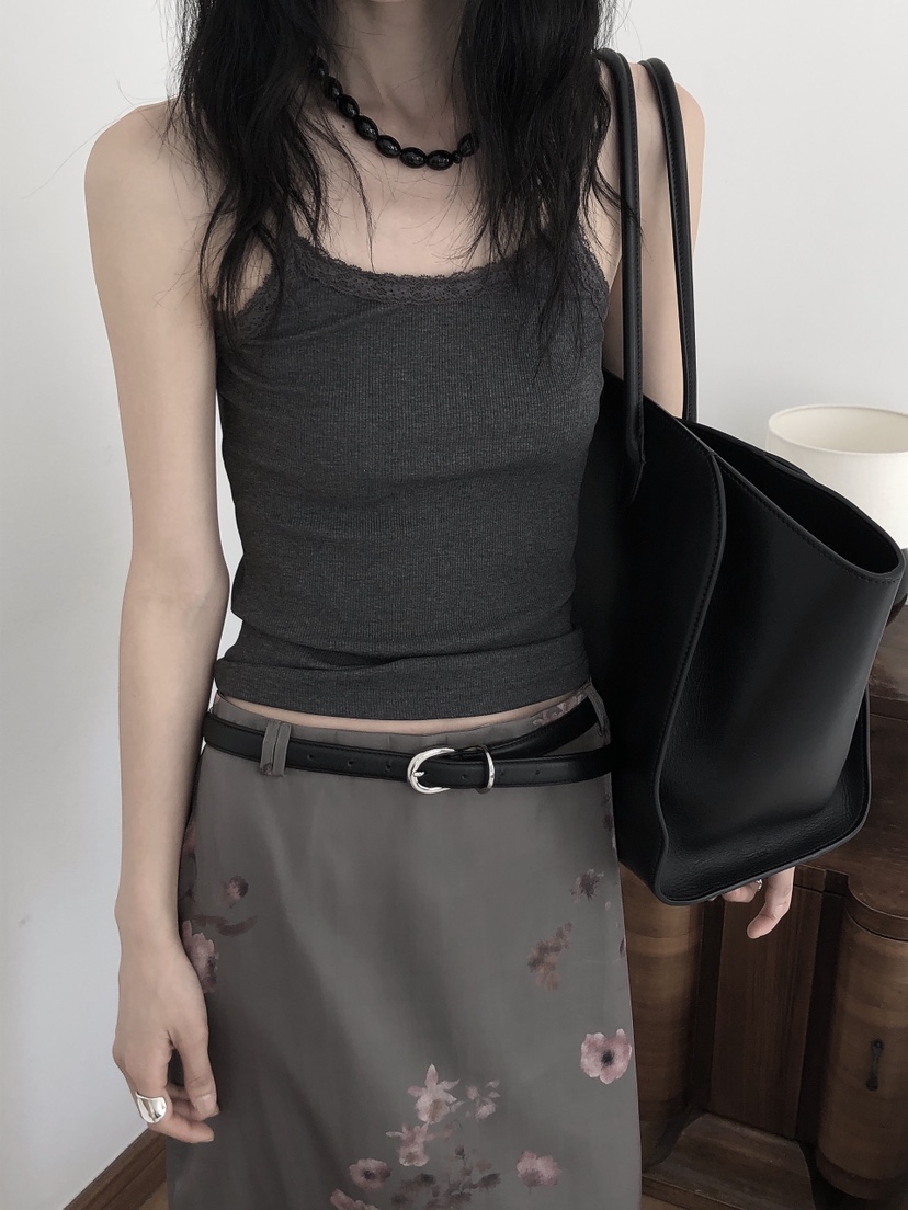 LE BUTTER韓國代購女裝新品推薦真品休閑吊帶背心蕾絲羅紋LE BUTTER吊帶/背心圖色1