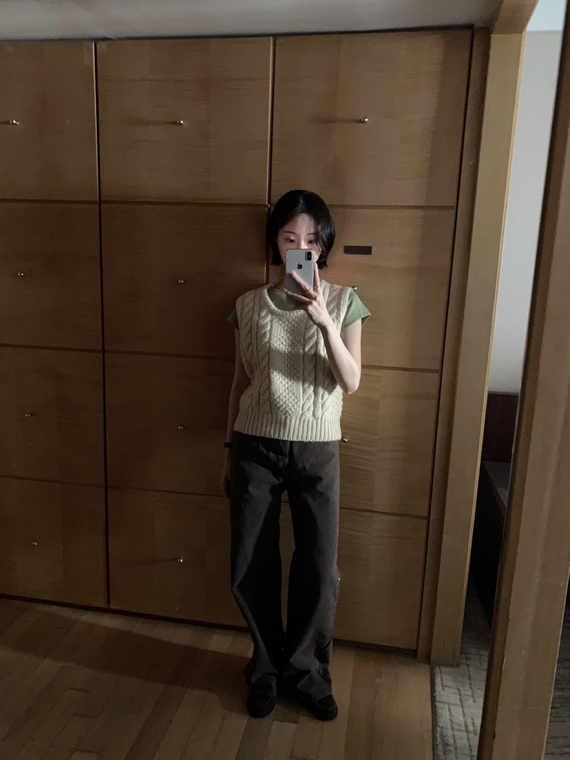 GILLI韓國直郵女士新品休閑時尚真品人氣推薦吊帶背心扭曲GILLI吊帶/背心