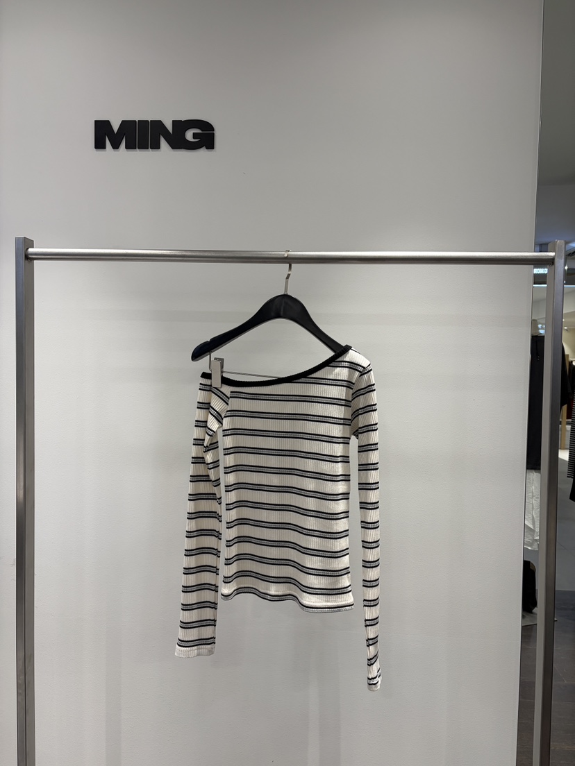 MING/MENG東大門實拍女裝新品人氣時尚推薦長袖T恤黑色翻領MING/MENG長袖T恤