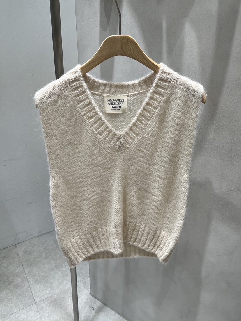 EVERCOMMERCE METICULOUSLY DESIGNED東大門實拍女士新款推薦馬甲羊駝EVERCOMMERCE METICULOUSLY DESIGNED馬甲圖色3