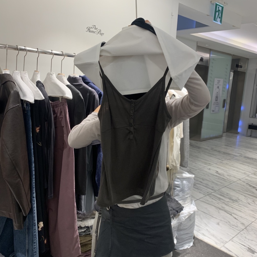 THE HOME PAGE韓國代購女士新款時尚人氣吊帶背心無袖紐扣THE HOME PAGE吊帶/背心圖色2