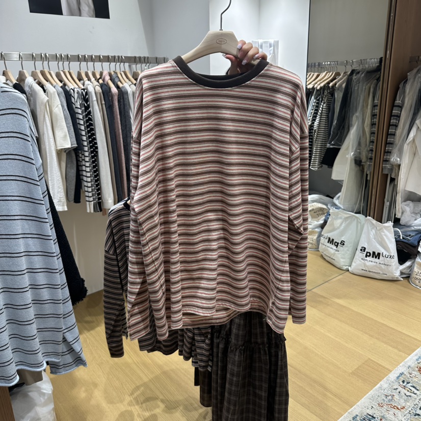 TIZZI韓國代購女士新品推薦熱賣時尚人氣真品休閑長袖T恤TIZZI長袖T恤圖色1
