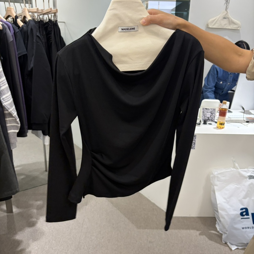 MADELEINE東大門代購女裝新品人氣時尚熱賣休閑推薦長袖T恤MADELEINE長袖T恤圖色3黑