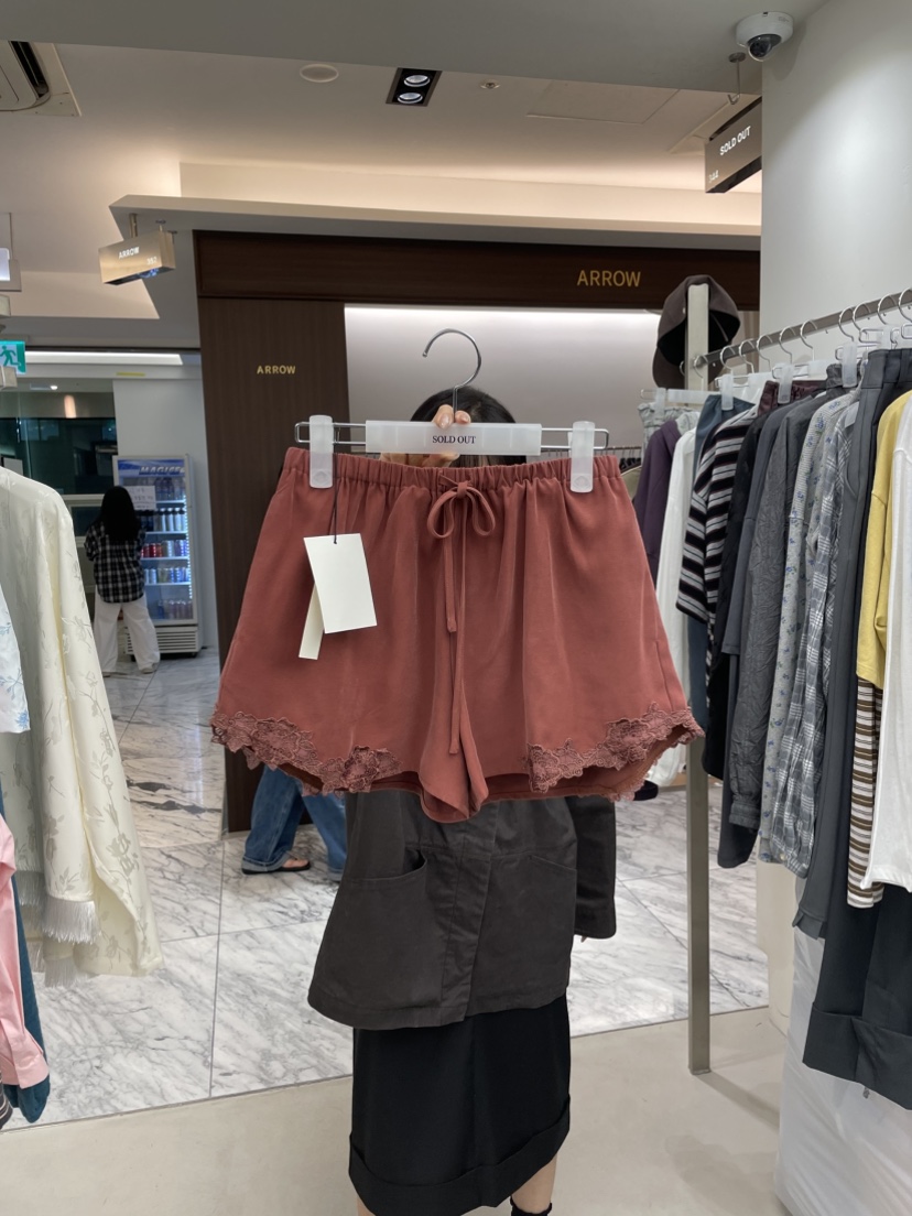 SOLD OUT韓國直郵女士新款熱賣真品時尚推薦人氣休閑短褲SOLD OUT短褲圖色3