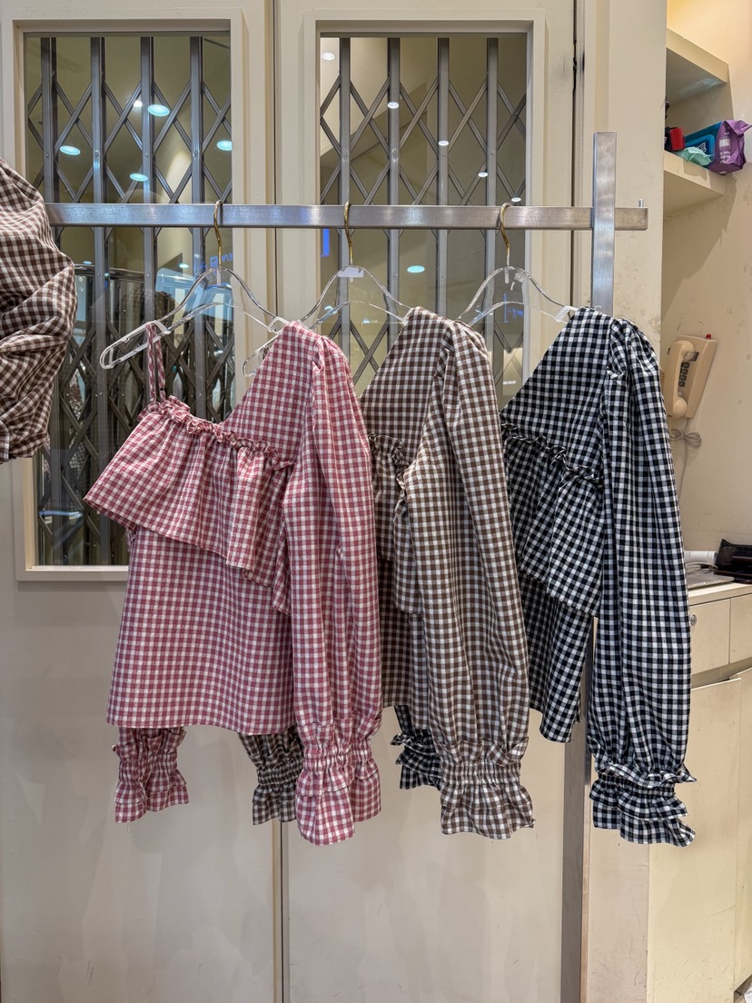 81 MARKET-L東大門實拍女裝新品熱賣休閑推薦襯衫蕾絲衫81 MARKET-L襯衫/蕾絲衫