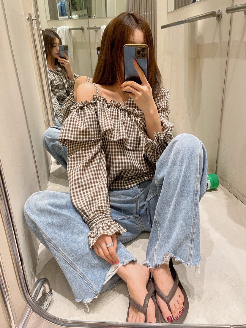 81 MARKET-L東大門實拍女裝新品熱賣休閑推薦襯衫蕾絲衫81 MARKET-L襯衫/蕾絲衫