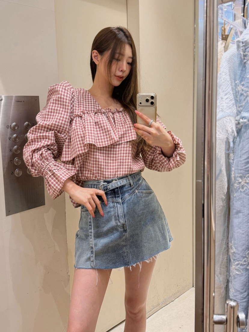 81 MARKET-L東大門實拍女裝新品熱賣休閑推薦襯衫蕾絲衫81 MARKET-L襯衫/蕾絲衫