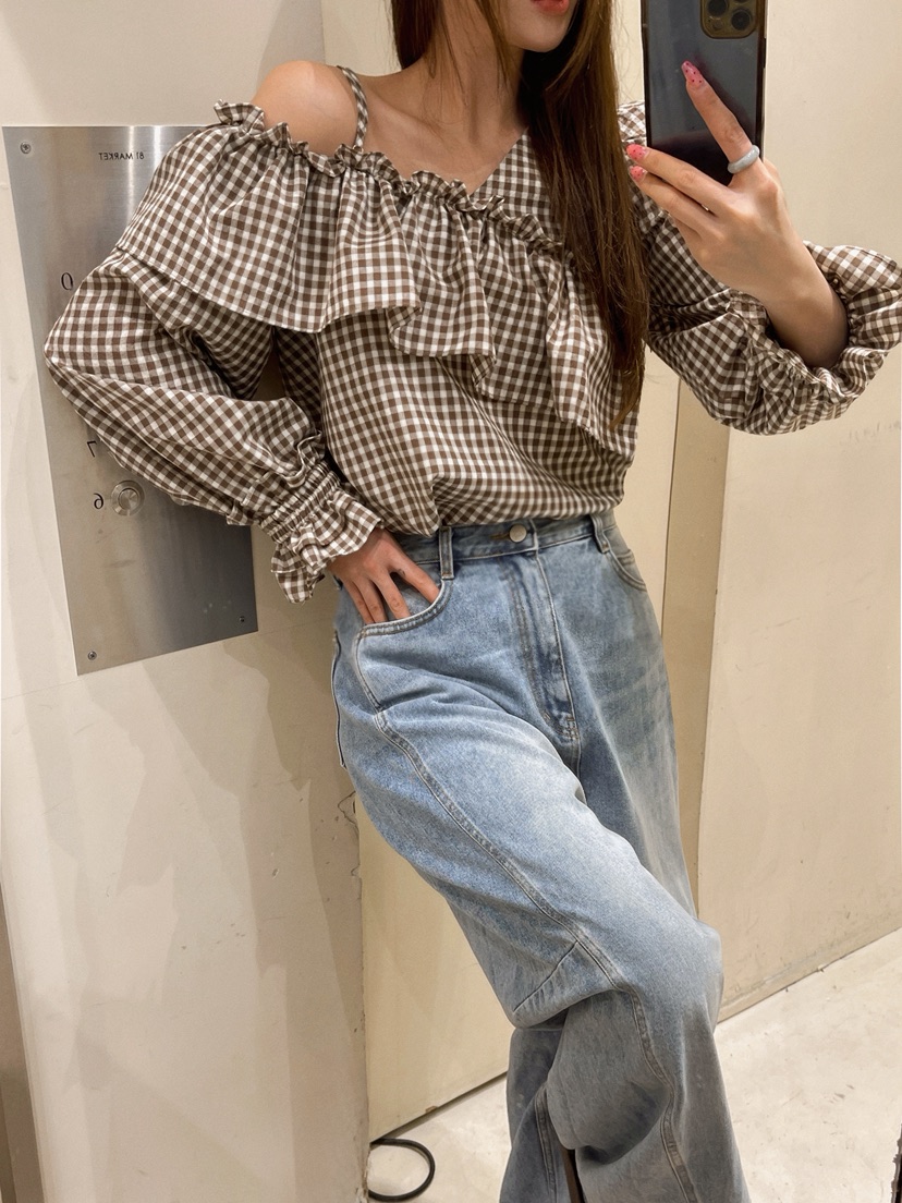 81 MARKET-L東大門實拍女裝新品熱賣休閑推薦襯衫蕾絲衫81 MARKET-L襯衫/蕾絲衫