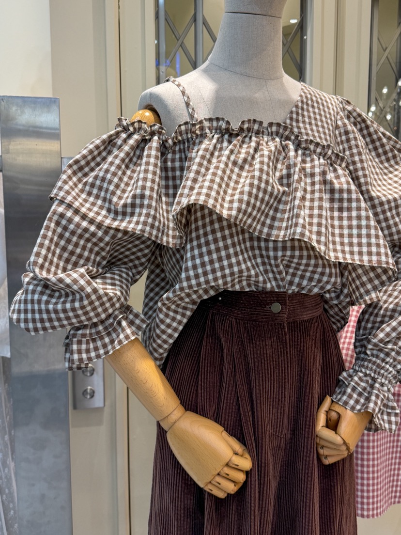 81 MARKET-L東大門實拍女裝新品熱賣休閑推薦襯衫蕾絲衫81 MARKET-L襯衫/蕾絲衫