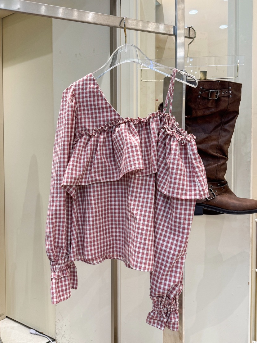 81 MARKET-L東大門實拍女裝新品熱賣休閑推薦襯衫蕾絲衫81 MARKET-L襯衫/蕾絲衫