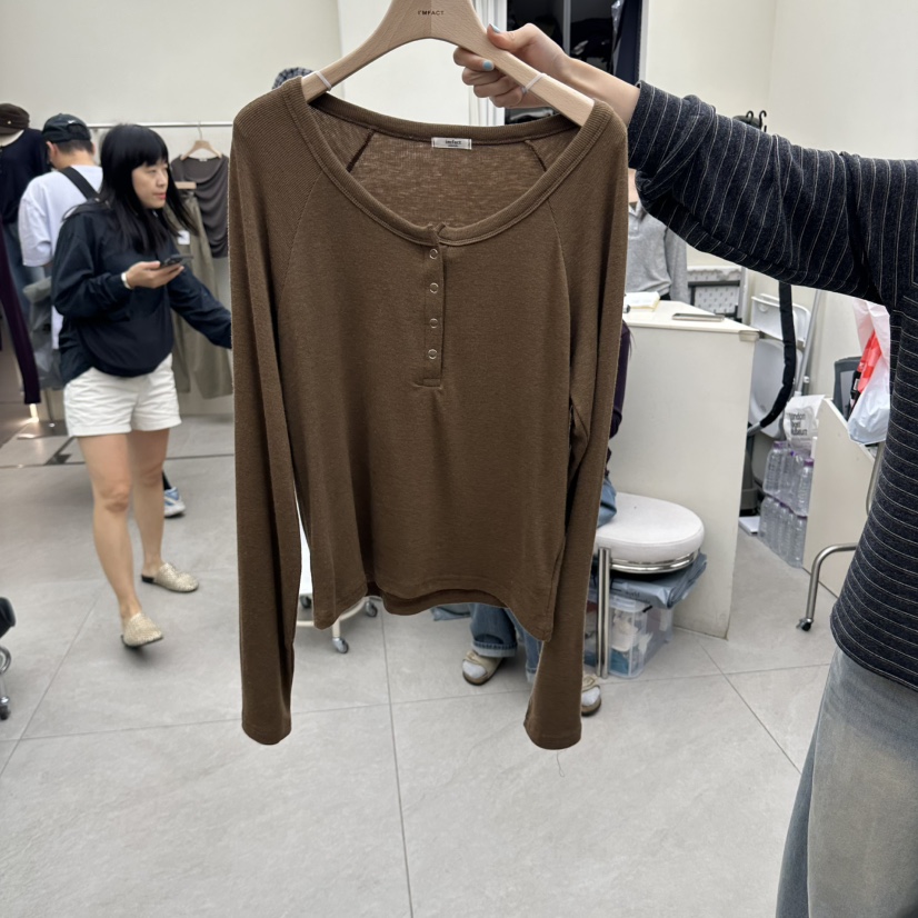 I MFACT東大門代購女士新款真品時尚人氣熱賣休閑長袖T恤I MFACT長袖T恤圖色2