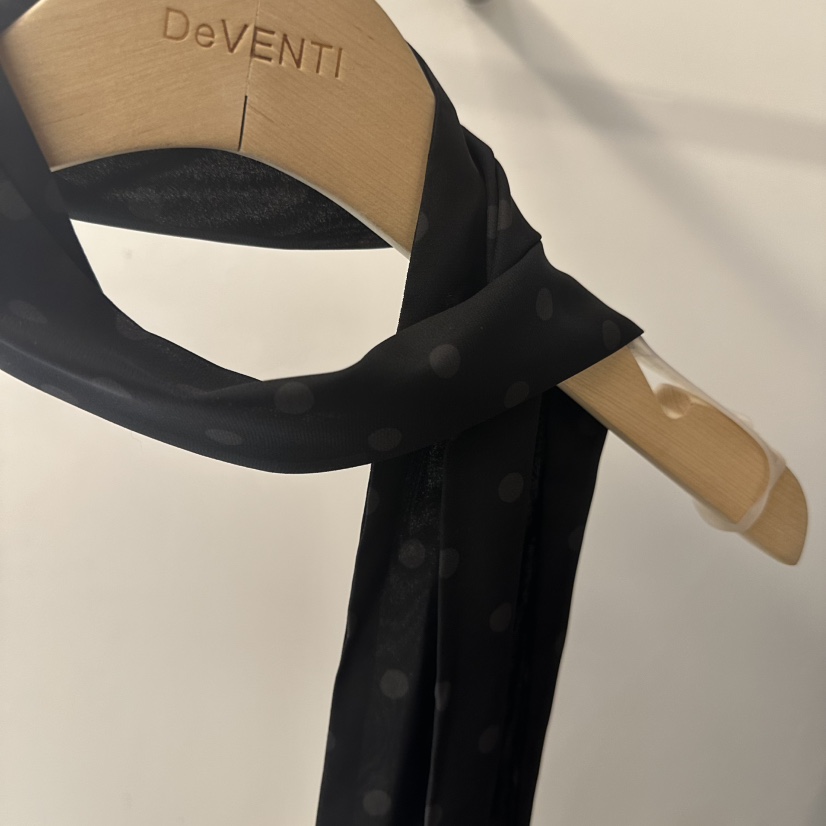 DE VENTI東大門代購女士新品真品時尚推薦圍巾披肩圍巾圓點De VENTI圍巾/披肩
