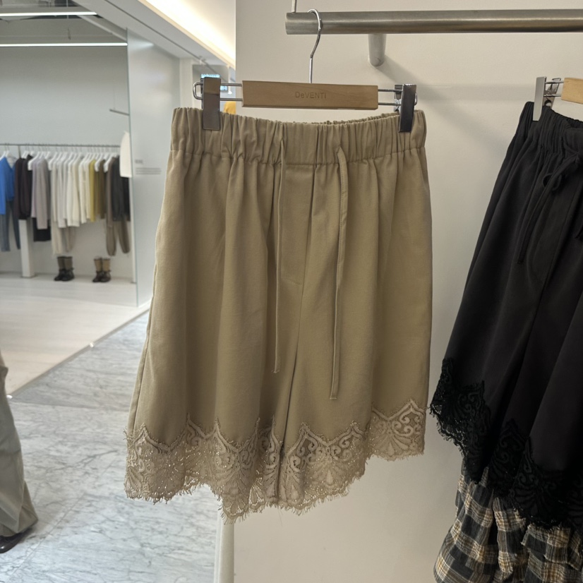 DE VENTI東大門實拍女士新品推薦時尚人氣真品休閑短褲蕾絲De VENTI短褲圖色1