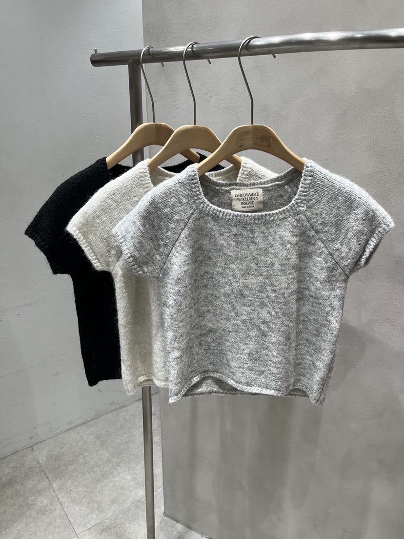 EVERCOMMERCE METICULOUSLY DESIGNED東大門直郵女裝新款真品針織衫羊毛EVERCOMMERCE METICULOUSLY DESIGNED針織衫